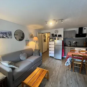 Appt T2 4 Pers Lary Centre Village Parking Apartamento